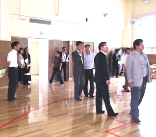 室蘭市議会の民生常任委員が視察で来園