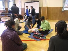 心肺蘇生法とAEDの使用方法について学びました
