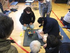 心肺蘇生法とAEDの使用方法について学びました