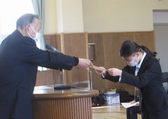 令和５年度辞令交付式を挙行しました。